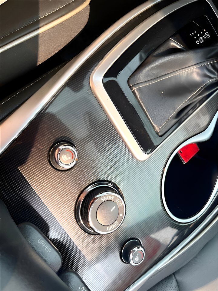 Used 2019 INFINITI QX60 Luxe w/ Essential Package image 31