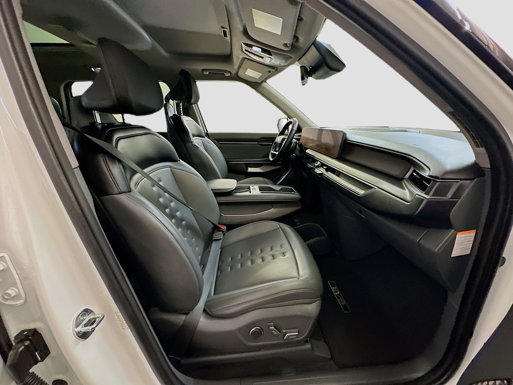 Used 2024 Kia EV9 Wind image 35