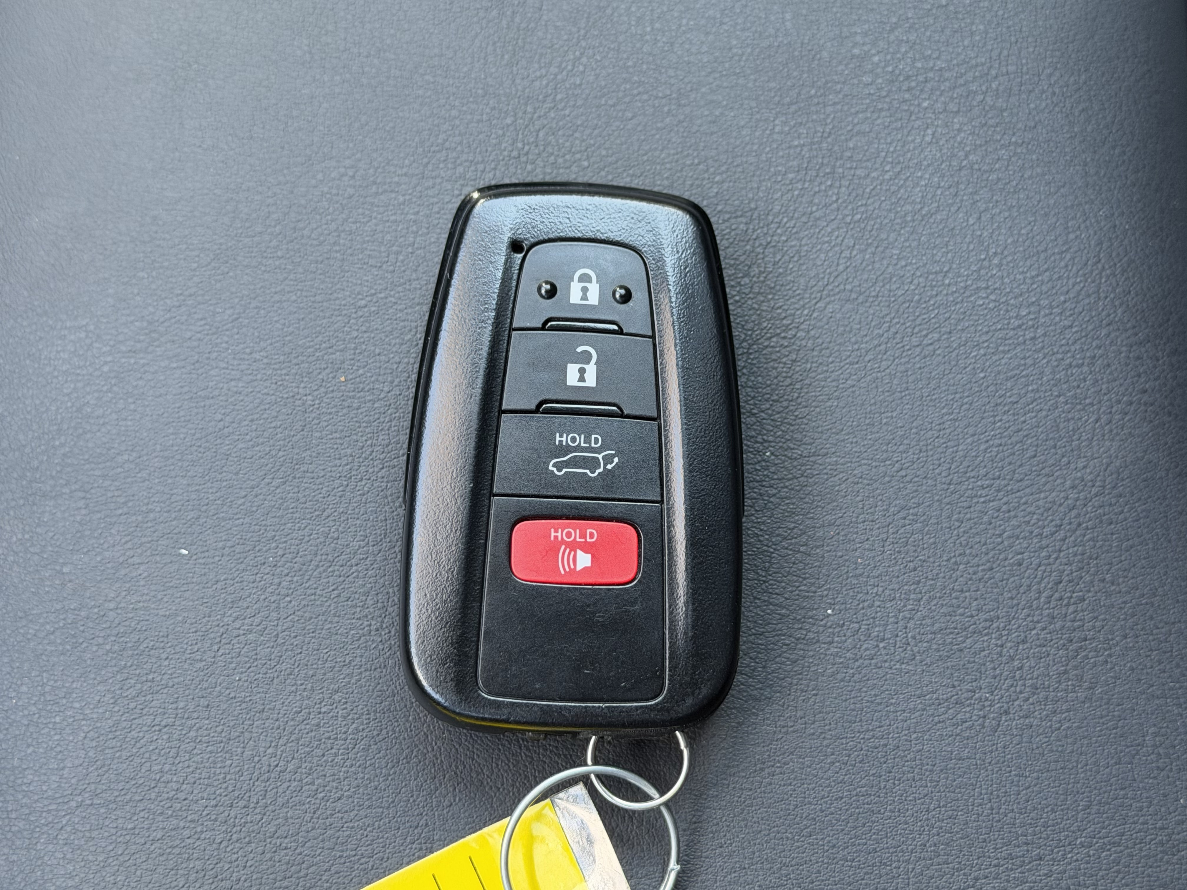 Used 2023 Toyota RAV4 XLE Premium AWD/4WD image 33