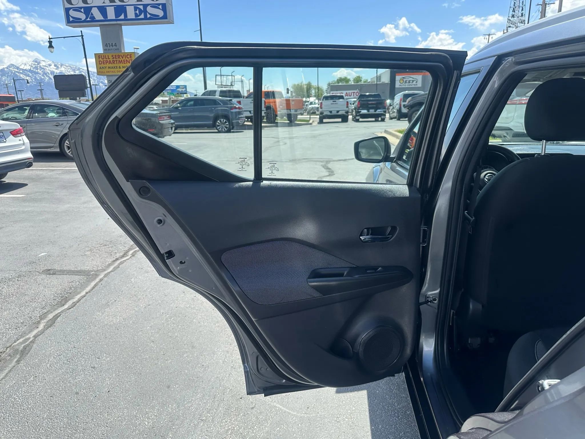 Used 2020 Nissan Kicks SV image 20