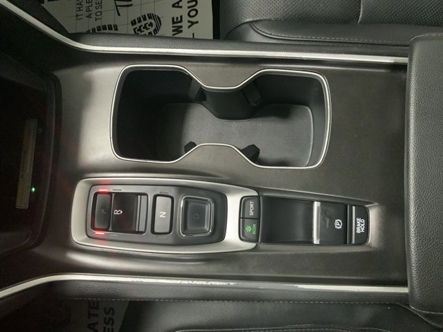 Used 2019 Honda Accord Touring image 22