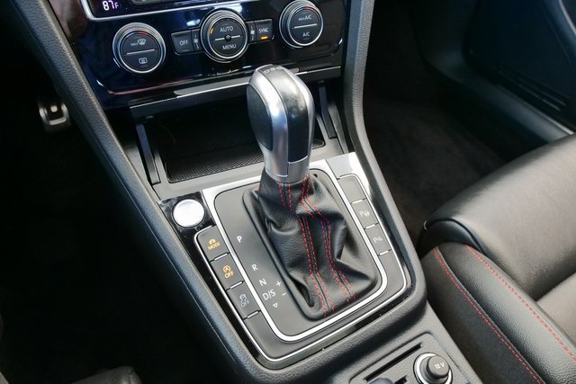 Used 2019 Volkswagen GTI Autobahn image 23