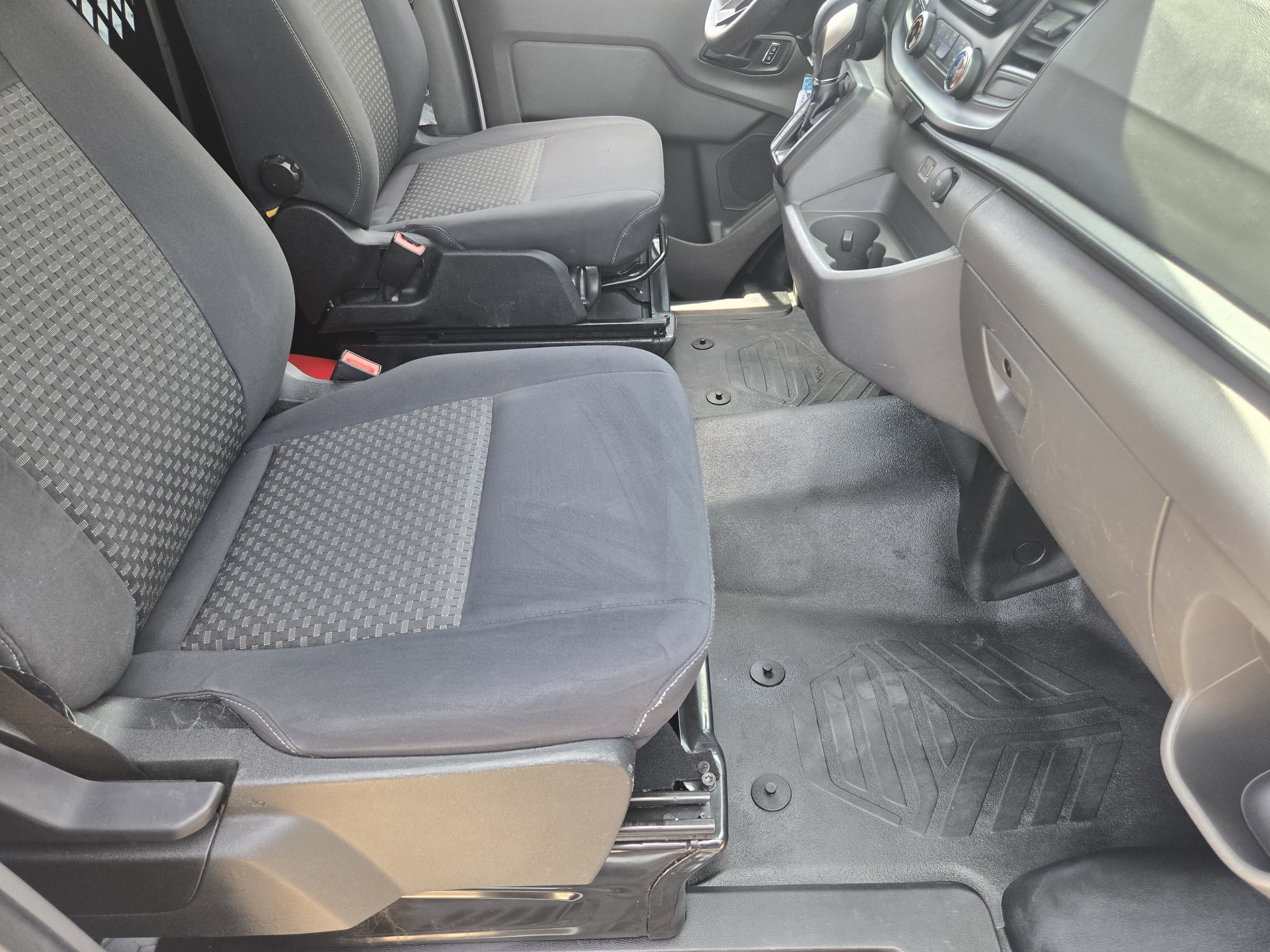 Used 2024 Ford Transit 250 Low Roof w/ Exterior Upgrade Package RWD image 10