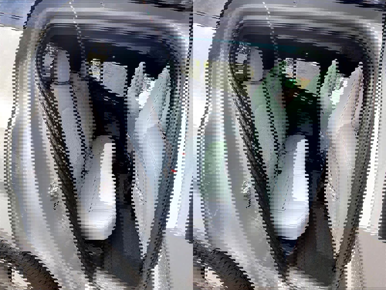 New 2026 Volvo EX30 Ultra w/ Climate Package image 27