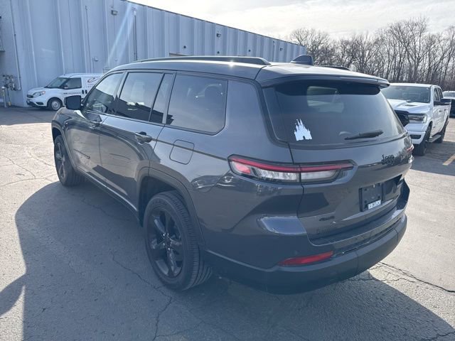 Used 2023 Jeep Grand Cherokee L Laredo image 7