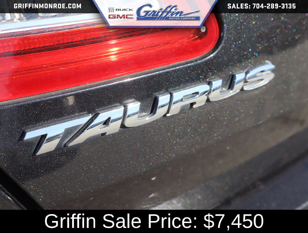 Used 2015 Ford Taurus SEL w/ Equipment Group 201A FWD image 13