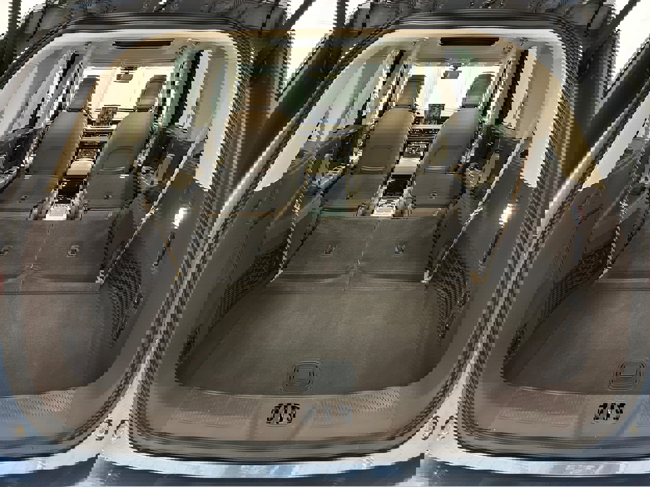 Used 2020 Lincoln Aviator Reserve w/ Equipment Group 201A image 36