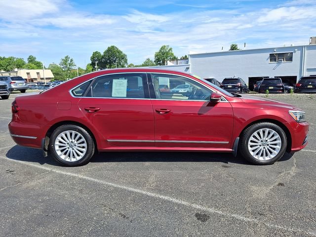 Used 2017 Volkswagen Passat 1.8T SE w/ SE Lighting Package FWD image 7