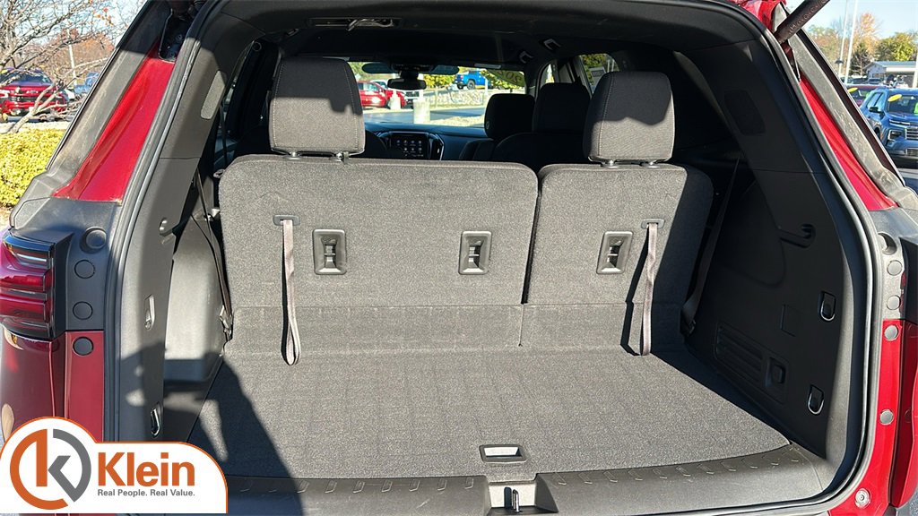 Used 2023 Chevrolet Traverse LT image 29