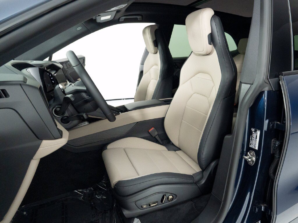 New 2026 Porsche Cayenne S AWD/4WD image 5