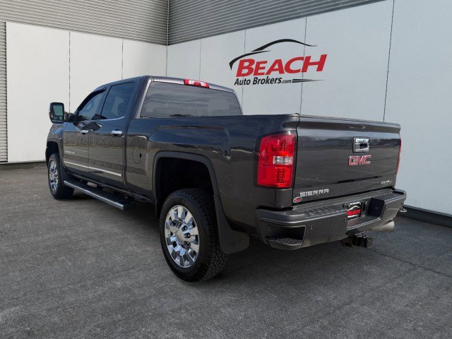 Used 2015 GMC Sierra 2500 Denali w/ Duramax Plus Package image 11