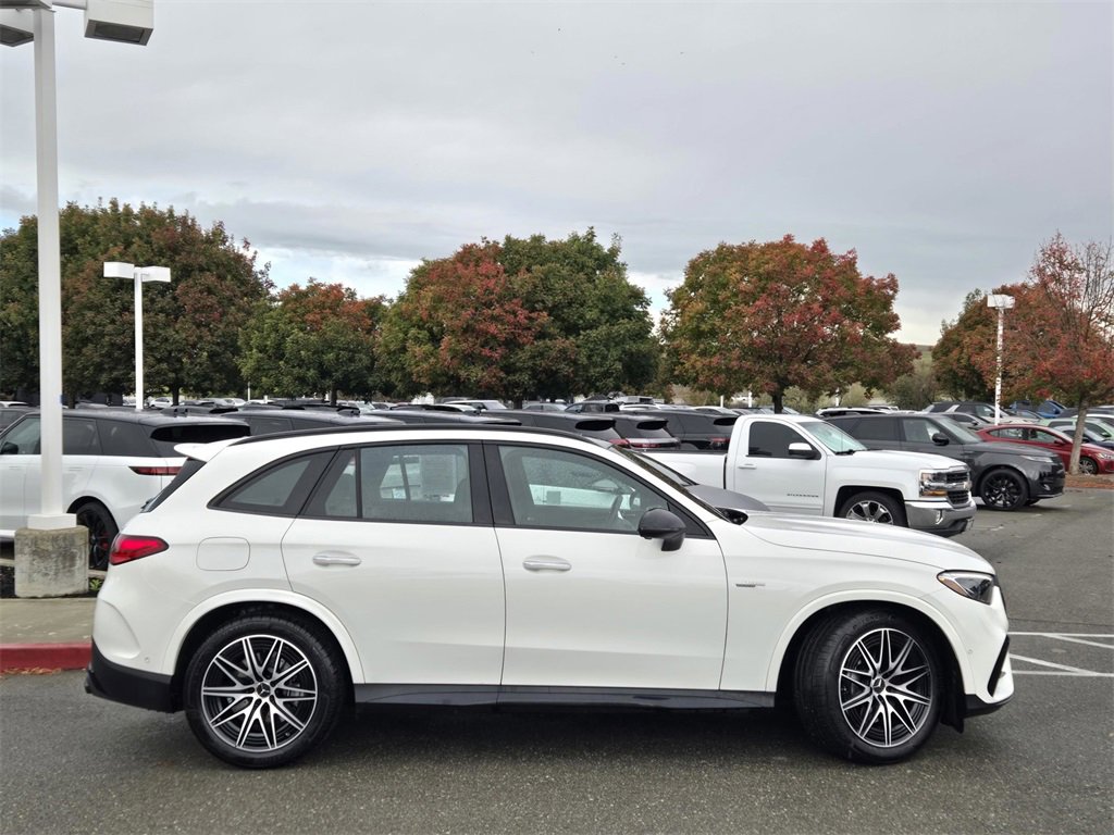 Used 2025 Mercedes-Benz GLC 43 AMG 4MATIC image 3