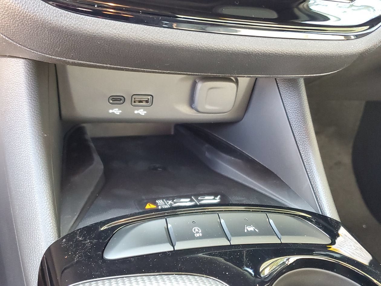 New 2026 Buick Envista Sport Touring FWD image 23