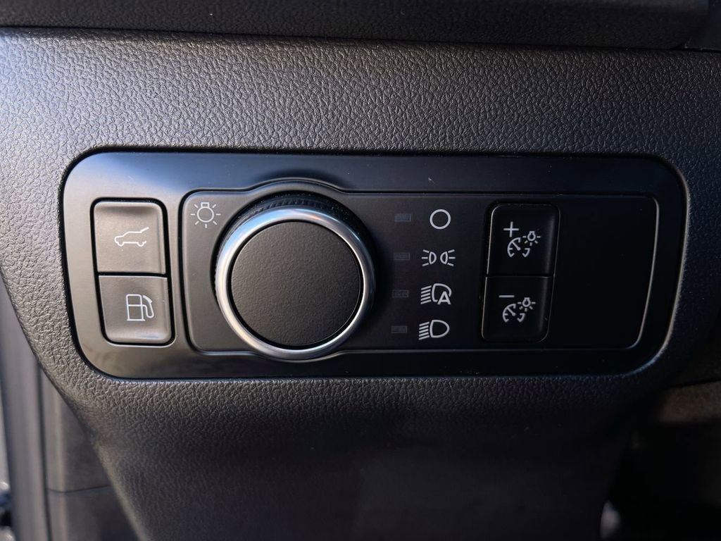 Used 2025 Ford Escape ST-Line w/ Equipment Group 301A image 29