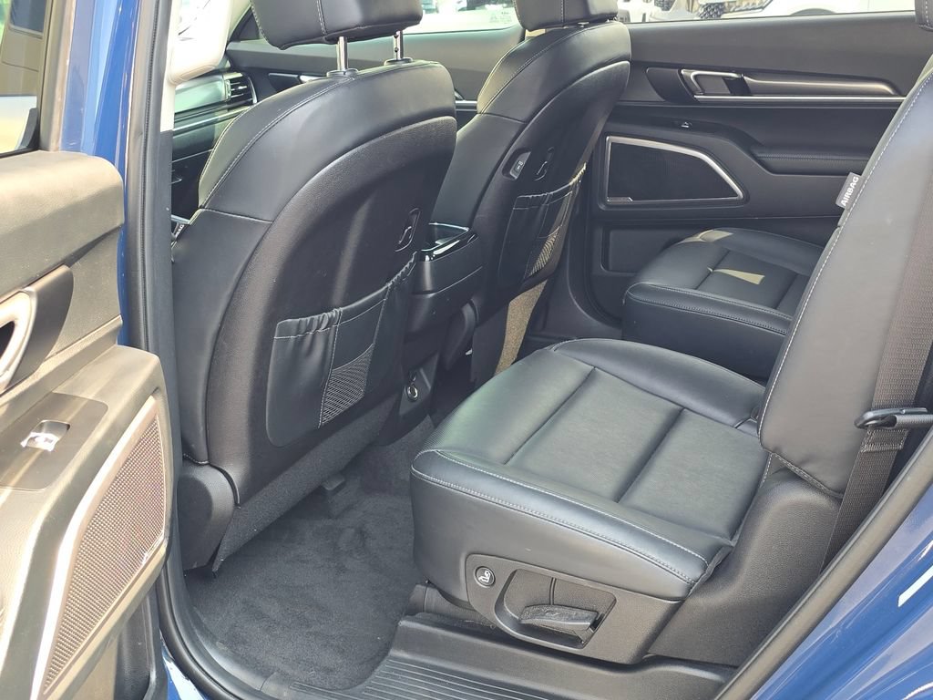 Certified 2025 Kia Telluride S FWD image 10