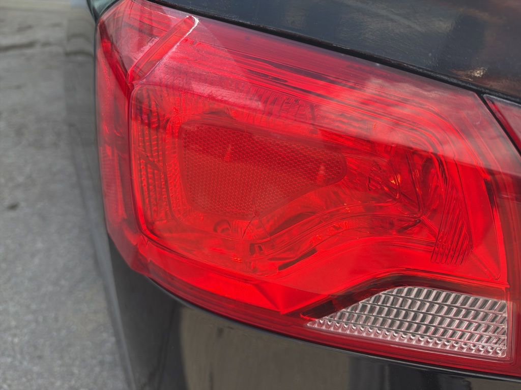 Used 2017 Chevrolet Impala LT image 31