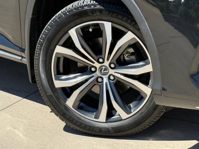 Used 2022 Lexus RX 350L FWD w/ Premium Package image 2