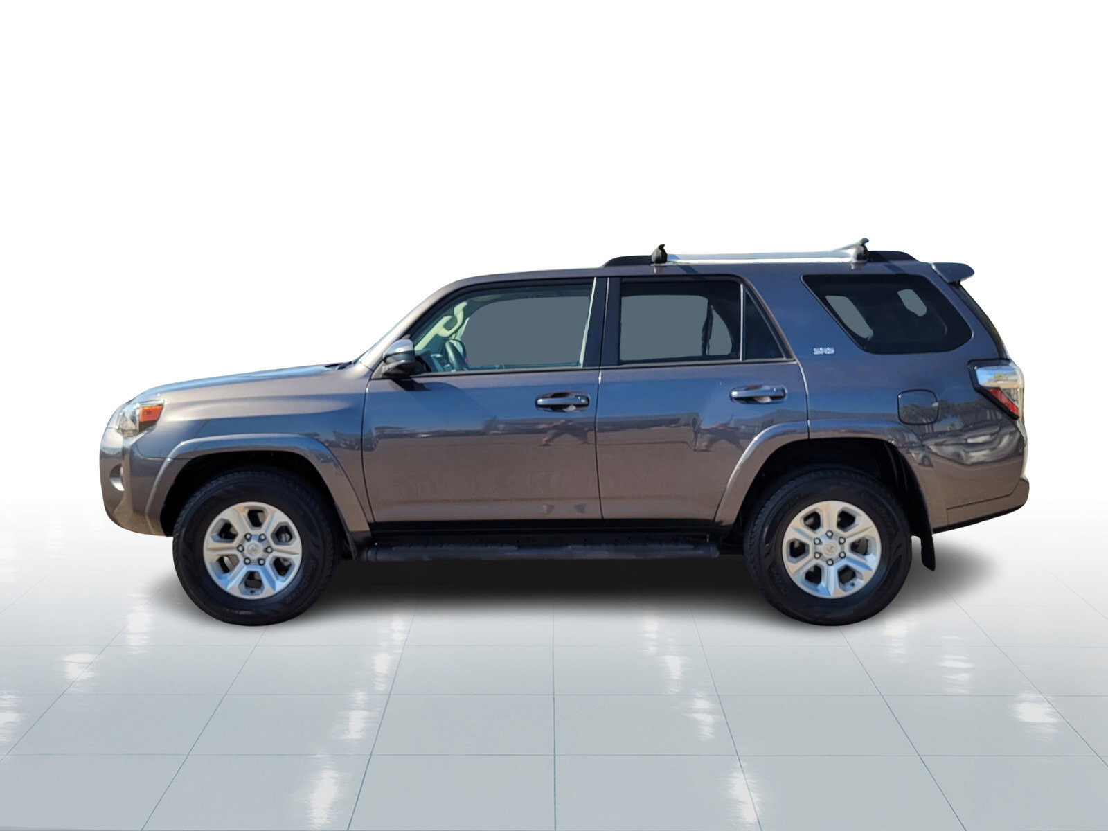 Certified 2021 Toyota 4Runner SR5 image 3