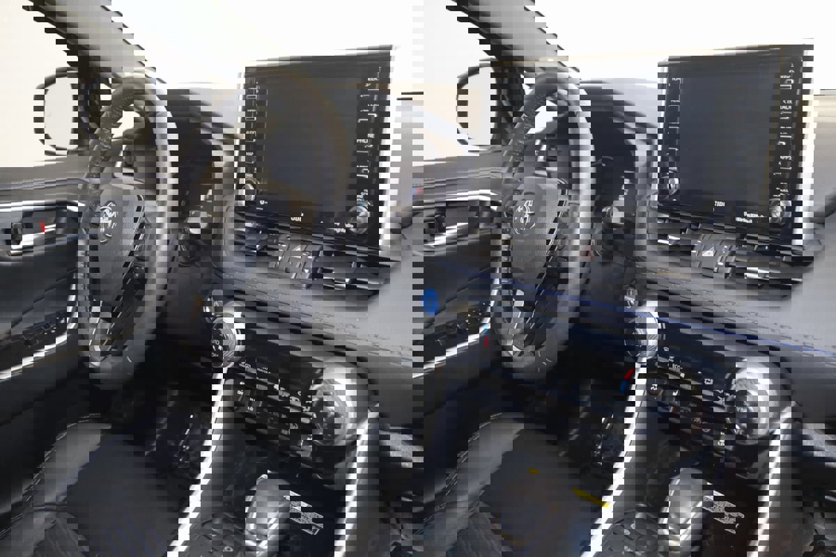 Used 2021 Toyota RAV4 XSE image 47