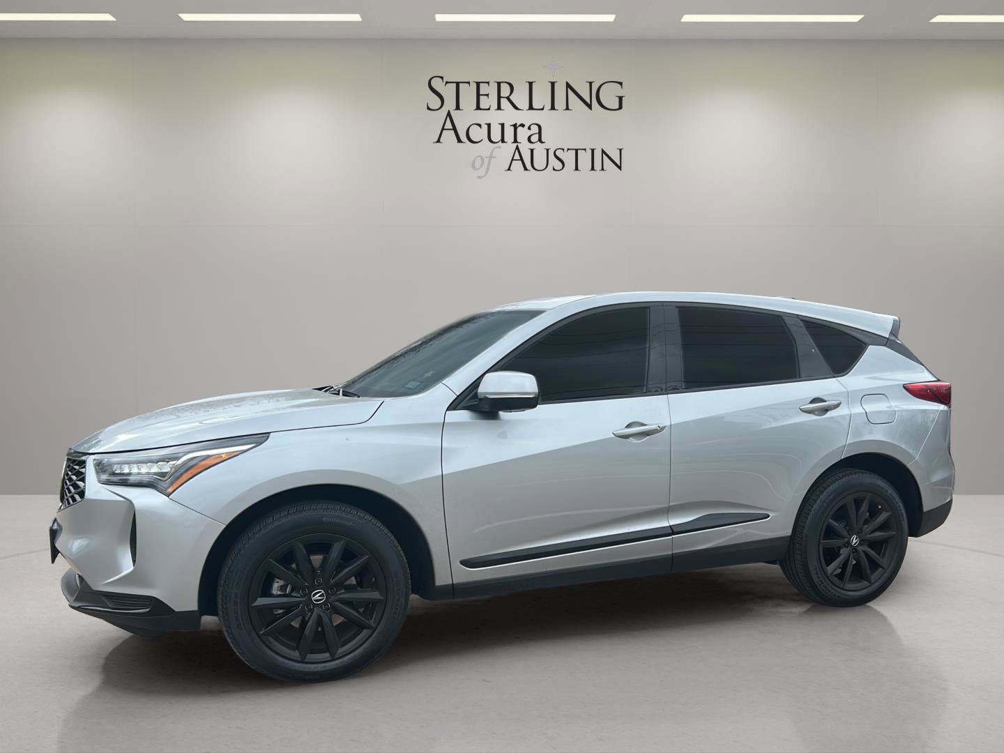 Certified 2025 Acura RDX SH-AWD image 1