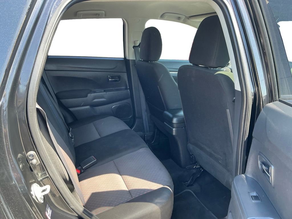 Used 2019 Mitsubishi Outlander Sport LE FWD image 23