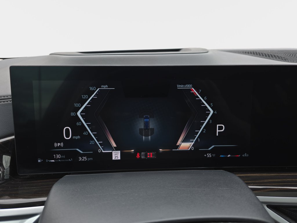 Used 2024 BMW X7 xDrive40i AWD/4WD image 23