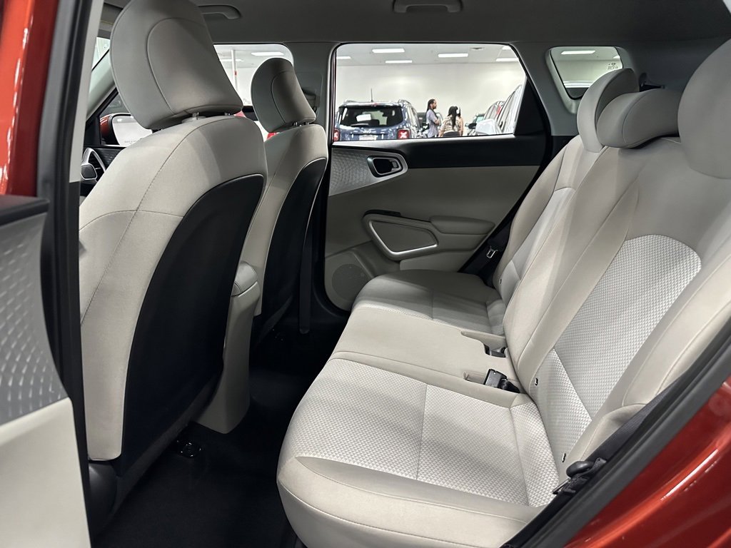 Used 2020 Kia Soul LX image 26