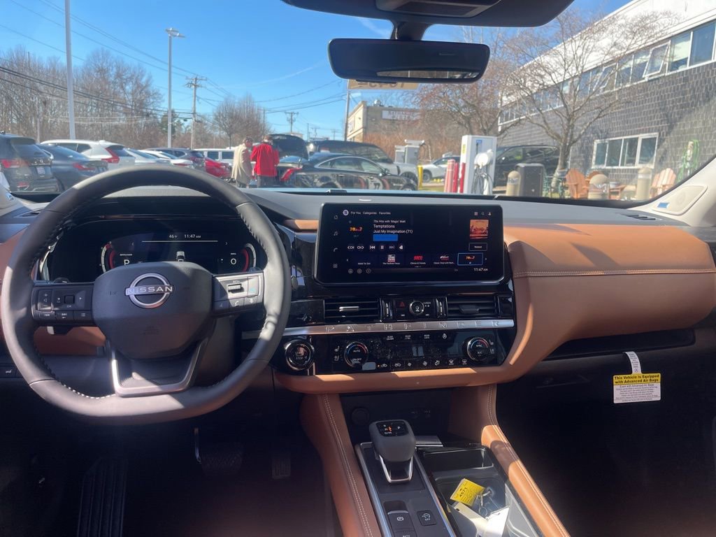 New 2026 Nissan Pathfinder Platinum w/ Cargo Package image 13