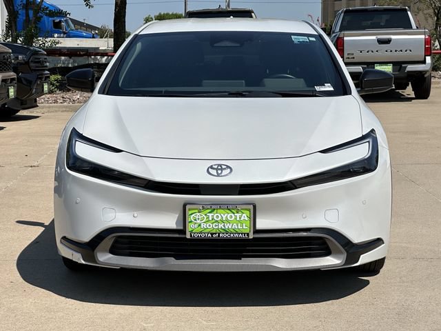 Used 2023 Toyota Prius XLE FWD image 7