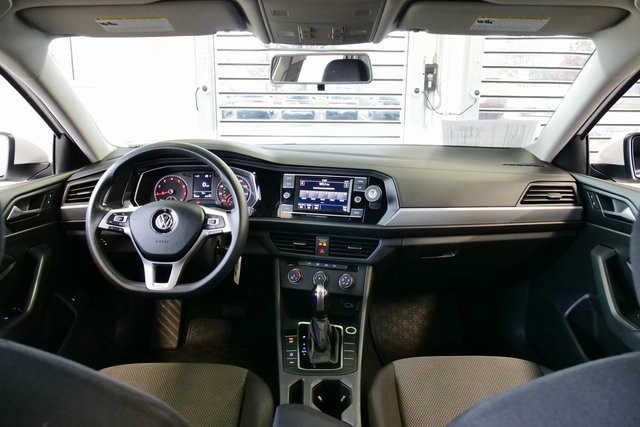 Used 2019 Volkswagen Jetta S image 16