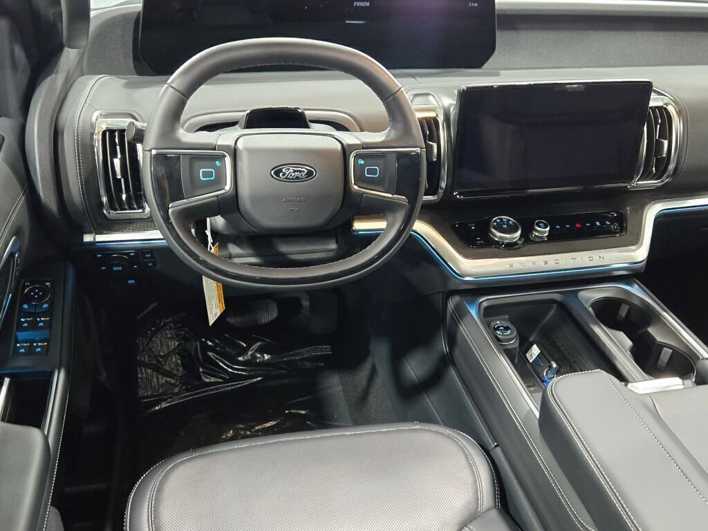 New 2025 Ford Expedition Platinum w/ Stealth Performance Package image 22