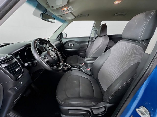 Used 2018 Kia Soul + image 10