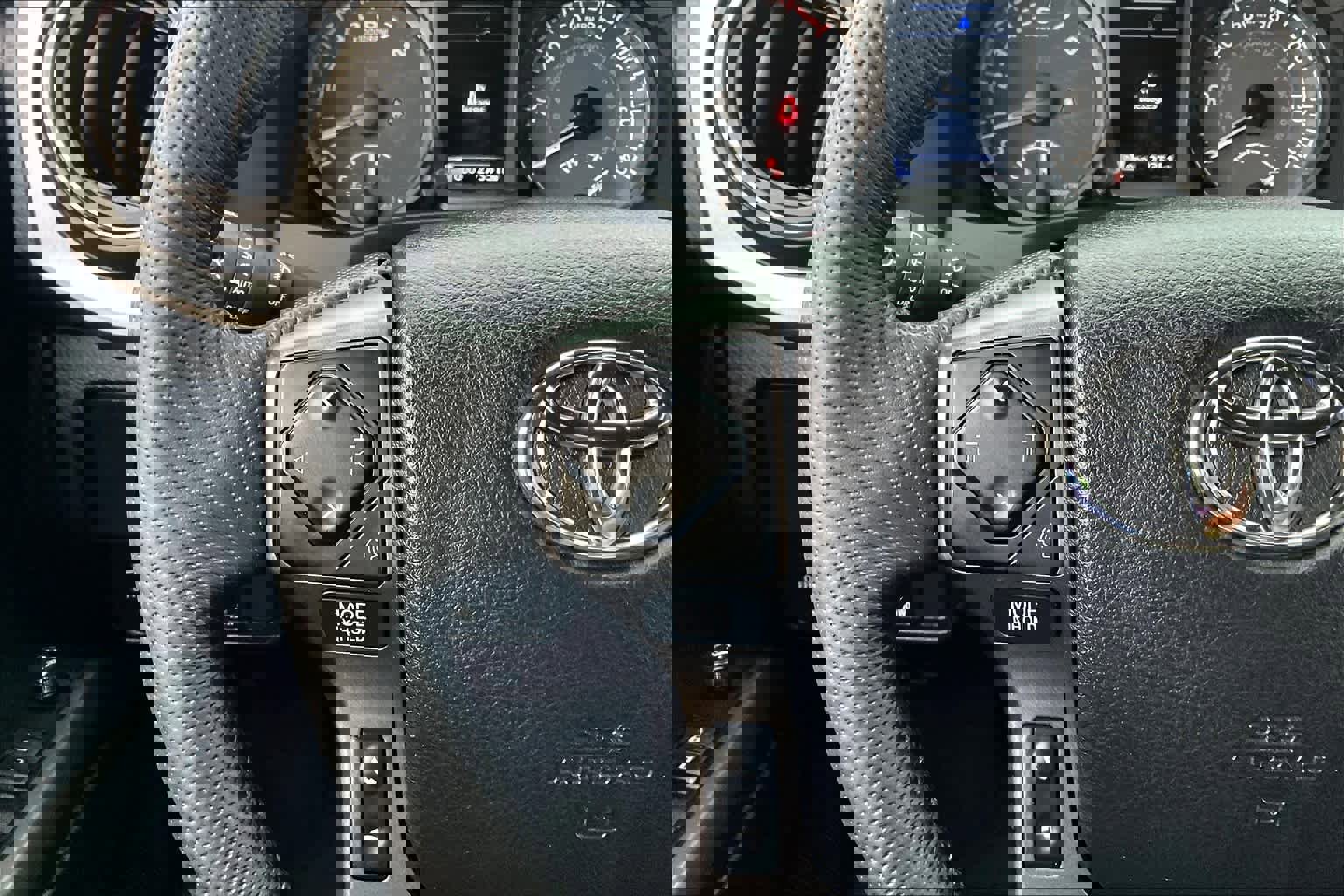 Used 2022 Toyota Tacoma TRD Sport image 21