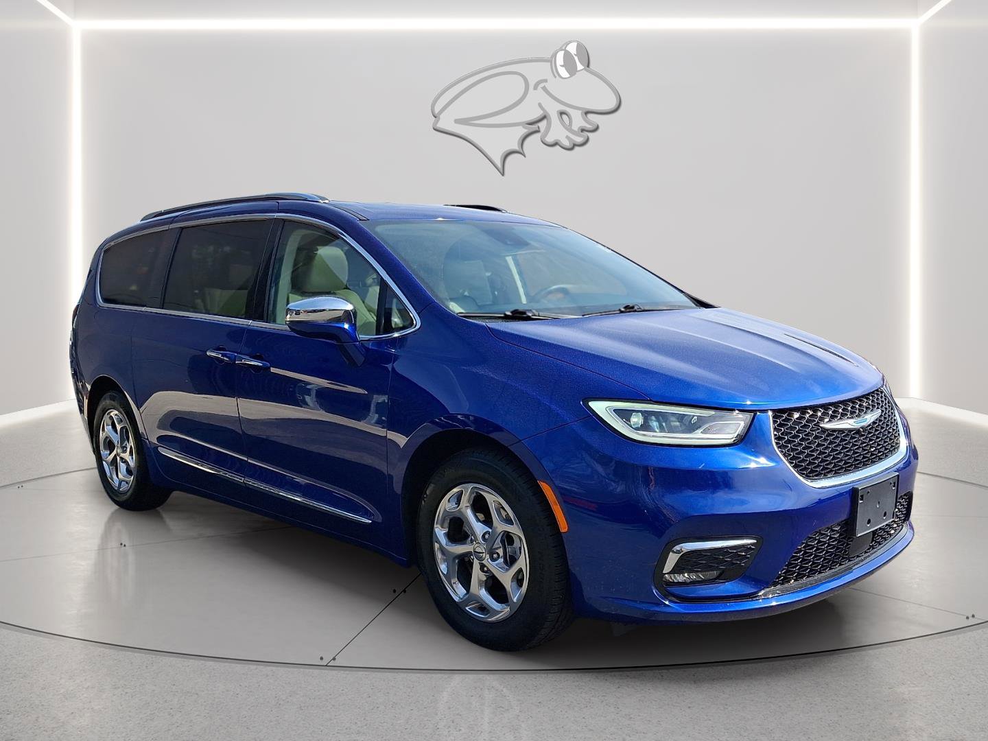 Used 2021 Chrysler Pacifica Limited image 6