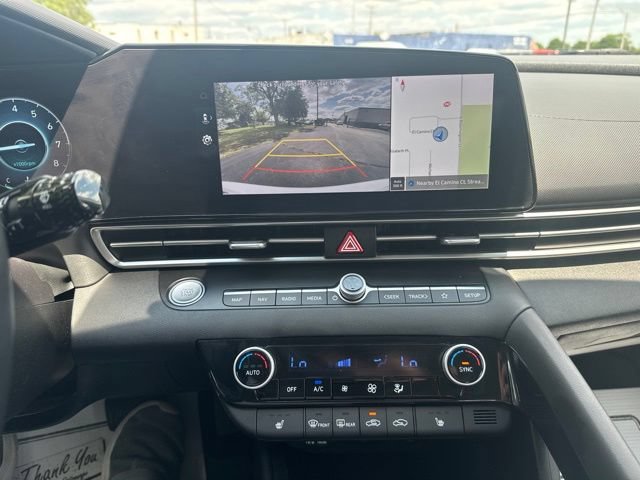 Used 2023 Hyundai Elantra SEL w/ Convenience Package FWD image 20