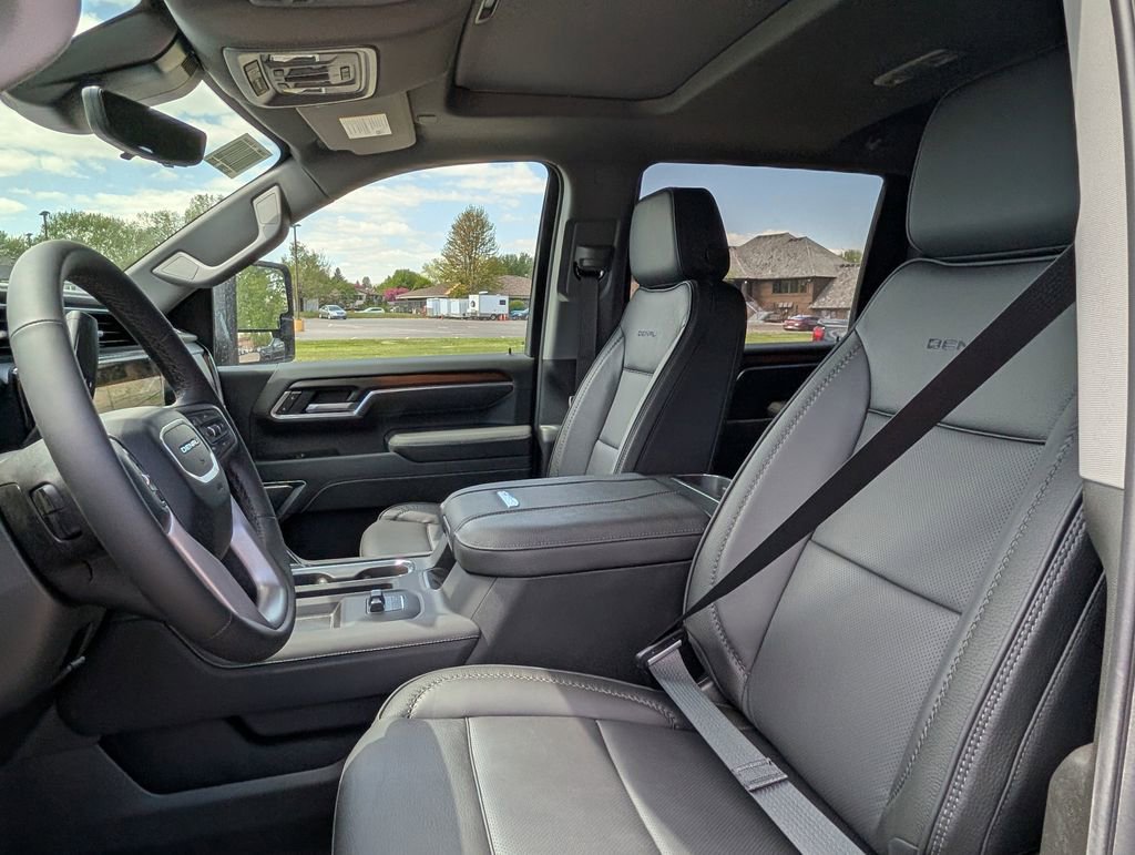New 2026 GMC Sierra 3500 Denali w/ Denali Reserve Package AWD/4WD image 42