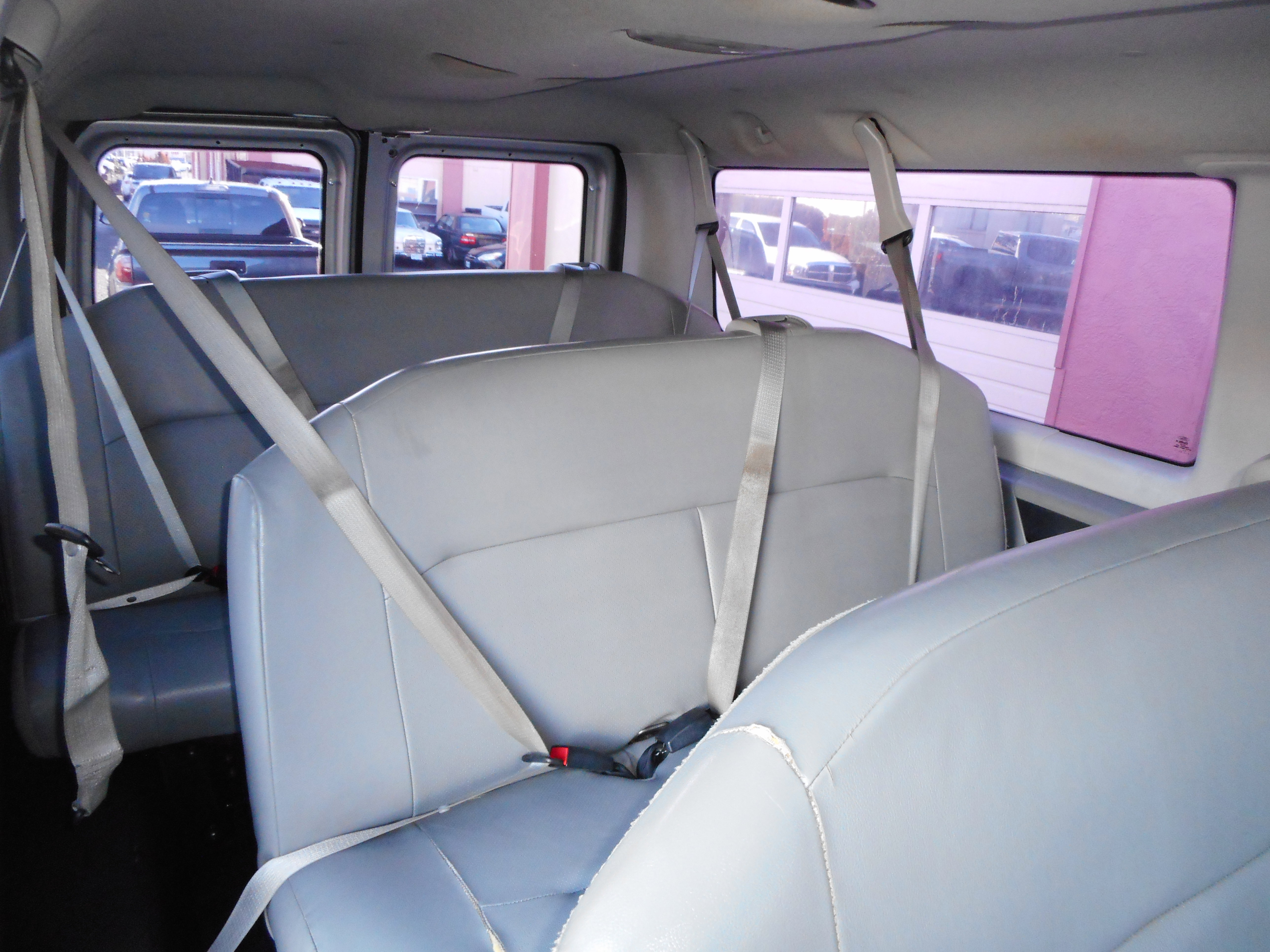 Used 2012 Ford E-350 and Econoline 350 XL w/ PWR Windows & Locks Group image 22