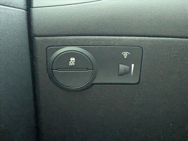 Used 2014 Hyundai Genesis 2.0T image 11