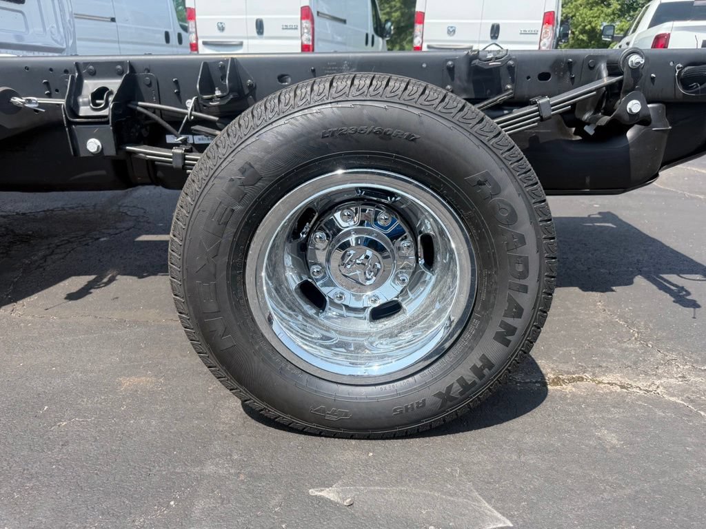 New 2026 RAM 3500 Tradesman w/ Chrome Appearance Group A AWD/4WD image 35