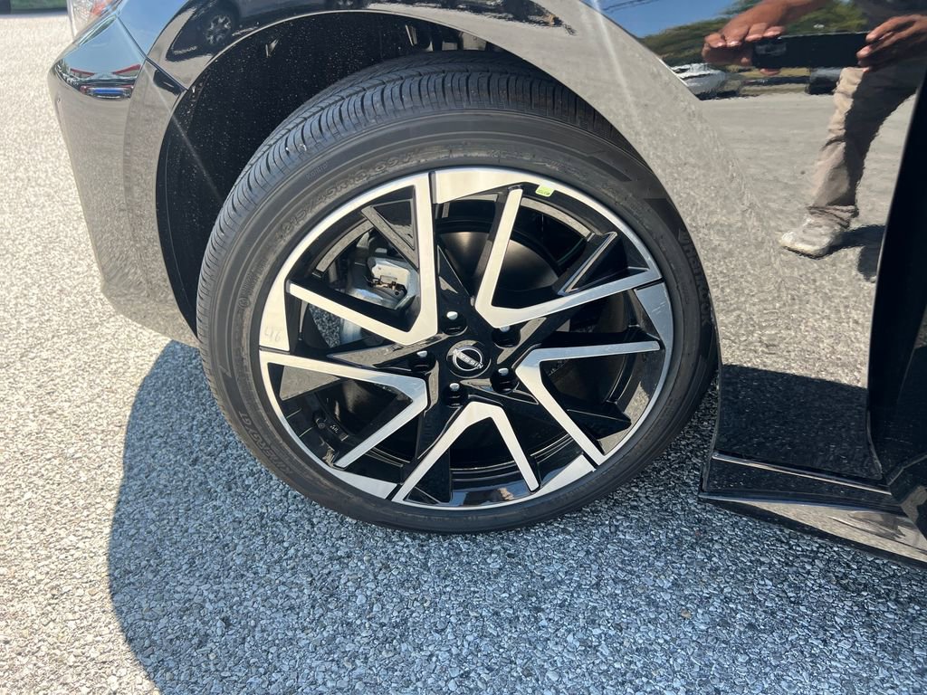 New 2025 Nissan Sentra SR w/ Trunk Package image 26