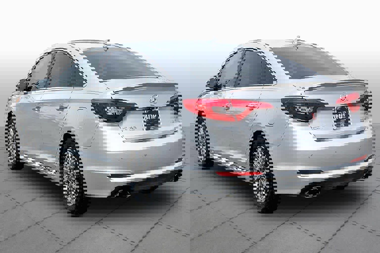 Used 2017 Hyundai Sonata Limited w/ Ultimate Package 04 FWD image 12