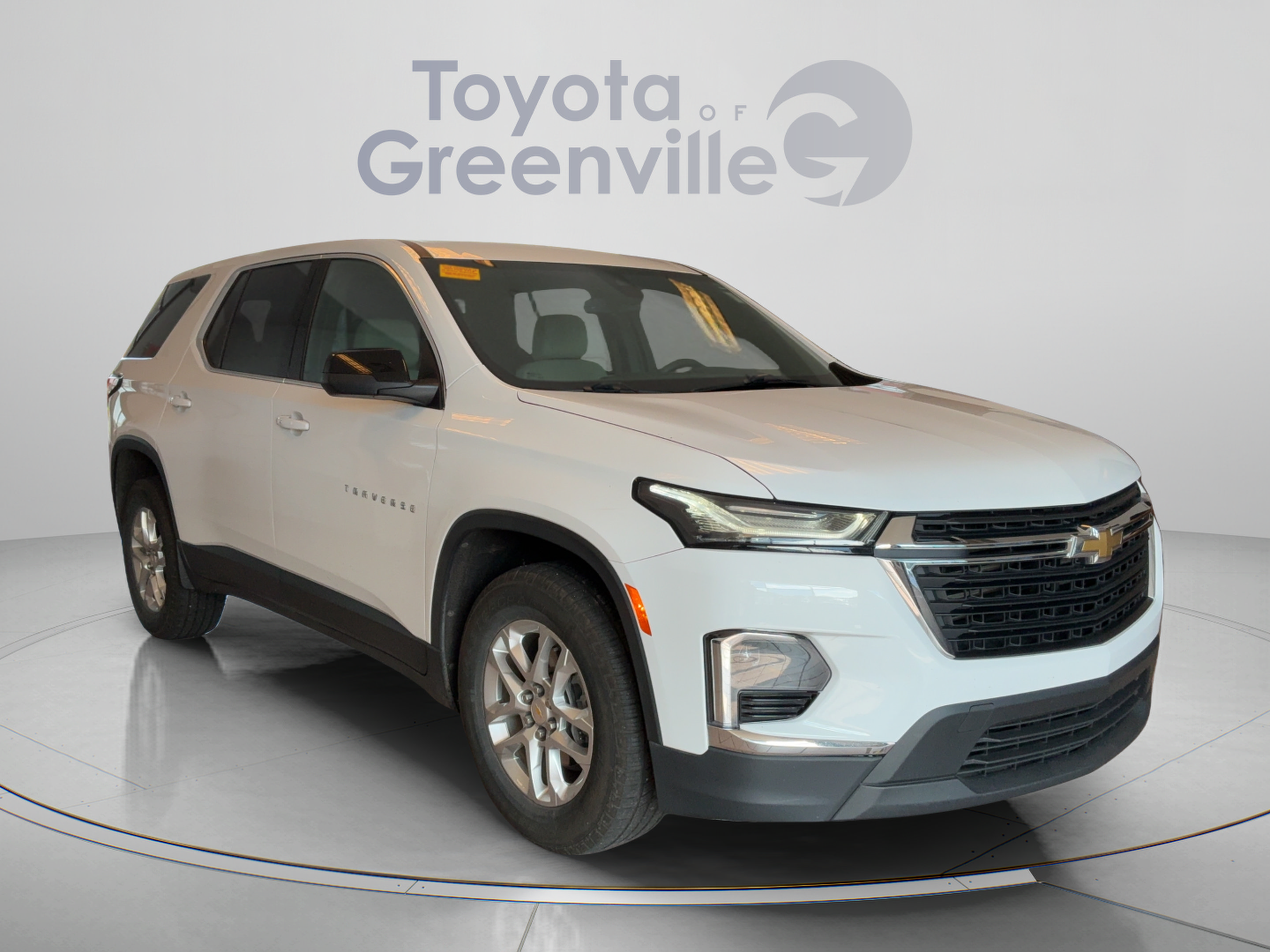 Used 2022 Chevrolet Traverse LS FWD image 8