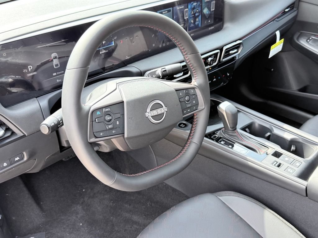 New 2026 Nissan Sentra SR w/ SR Premium Package FWD image 11