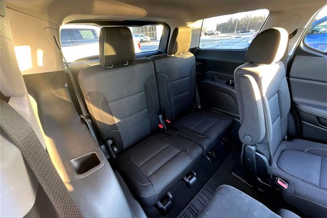 Used 2023 GMC Acadia SLE w/ Driver Convenience Package image 26