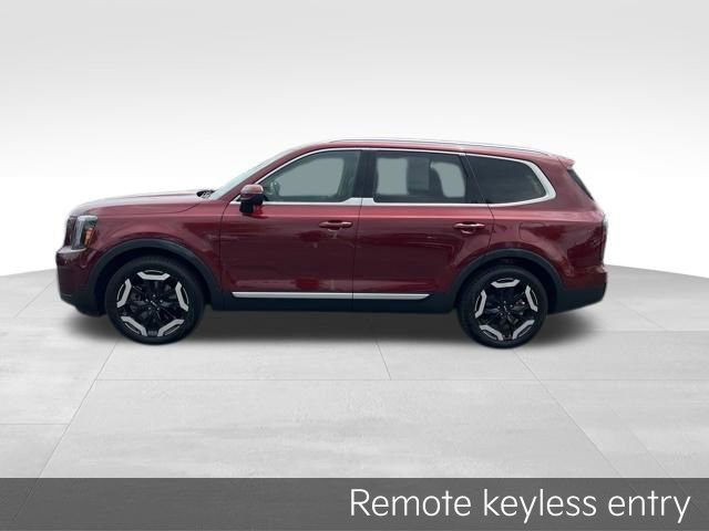 Used 2024 Kia Telluride EX w/ EX Captain's Chair Package AWD/4WD image 4