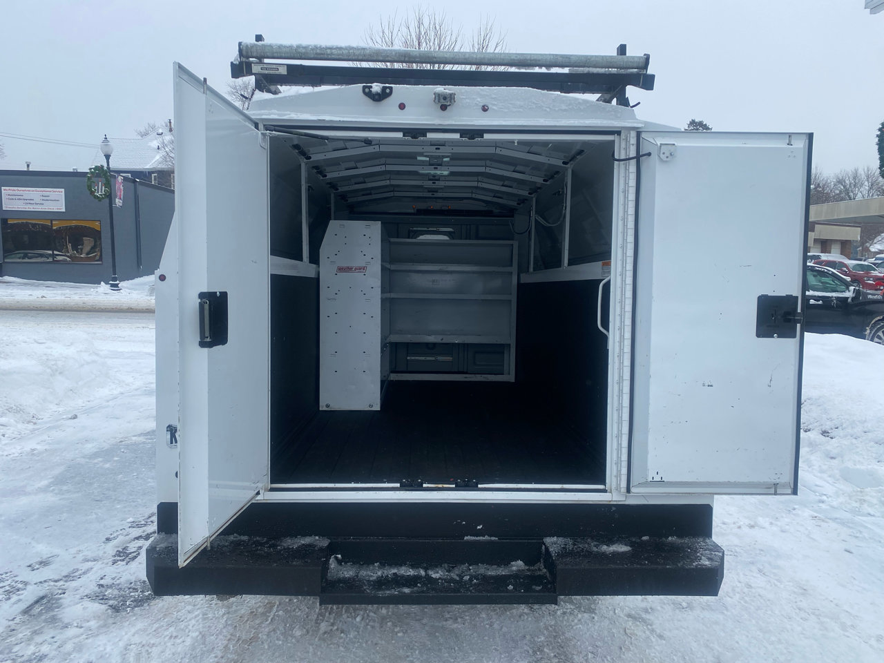 Used 2021 Chevrolet Express 3500 w/ Power Convenience Package image 9