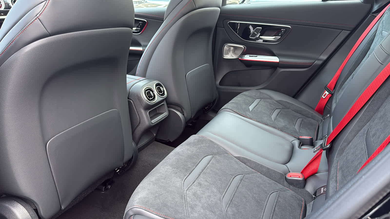 New 2026 Mercedes-Benz GLC 43 AMG 4MATIC image 30