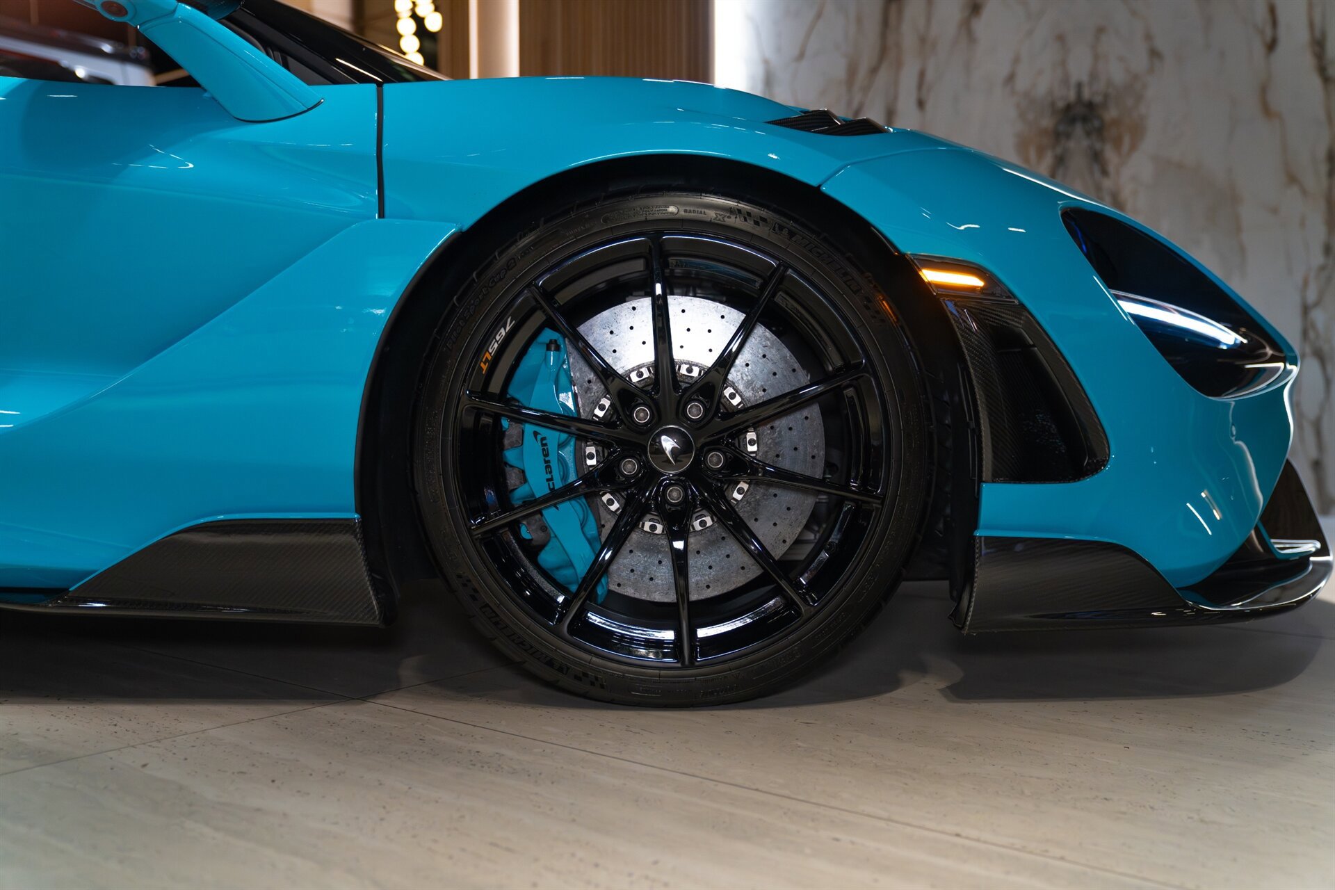 Used 2022 McLaren 765LT RWD image 18