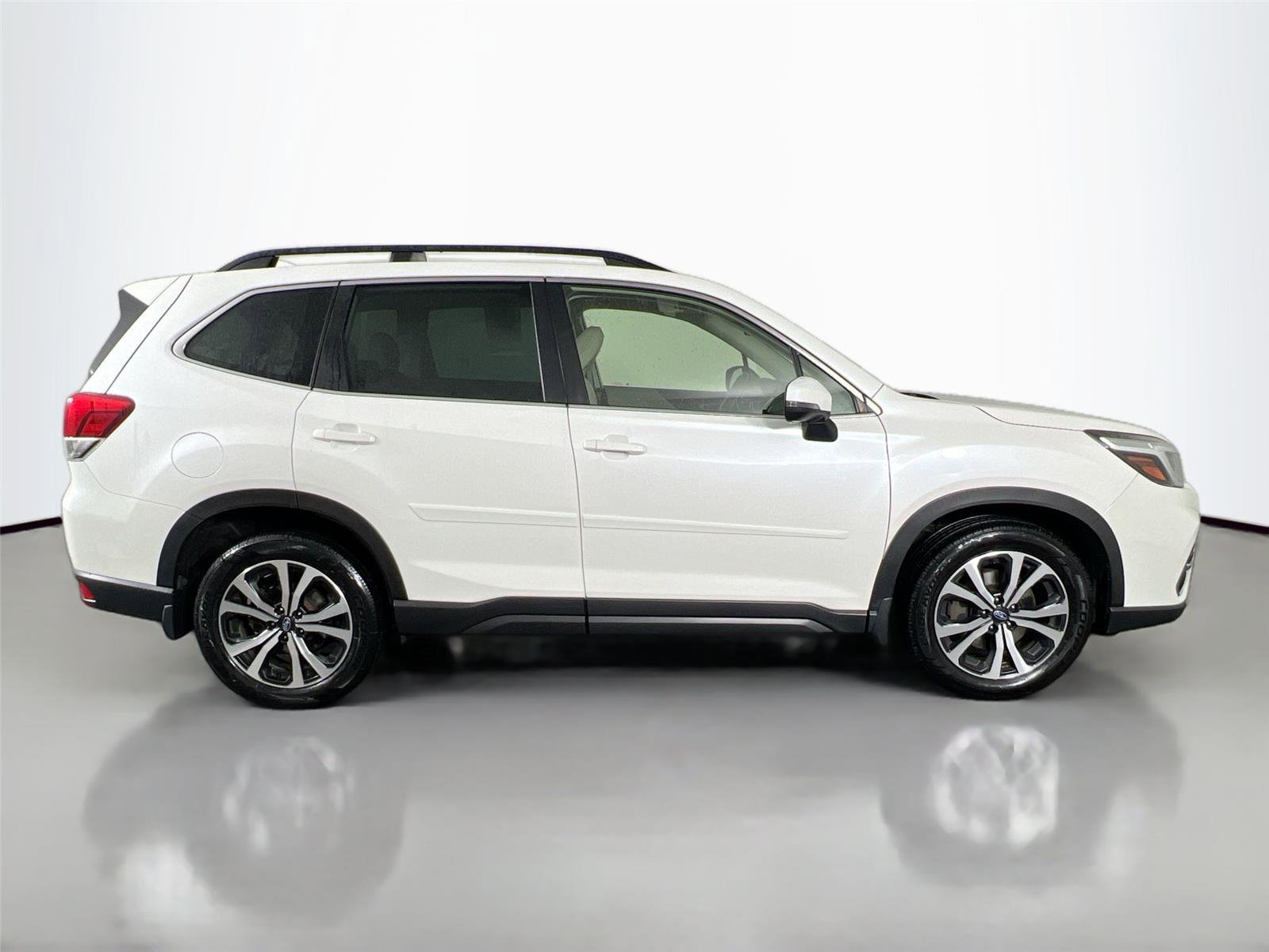 Used 2021 Subaru Forester Limited image 7