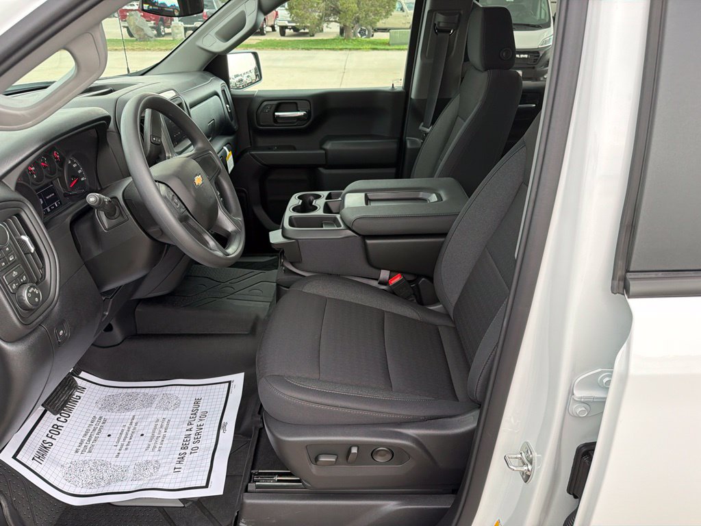 New 2026 Chevrolet Silverado 1500 Custom w/ Turbomax Blackout Package AWD/4WD image 11